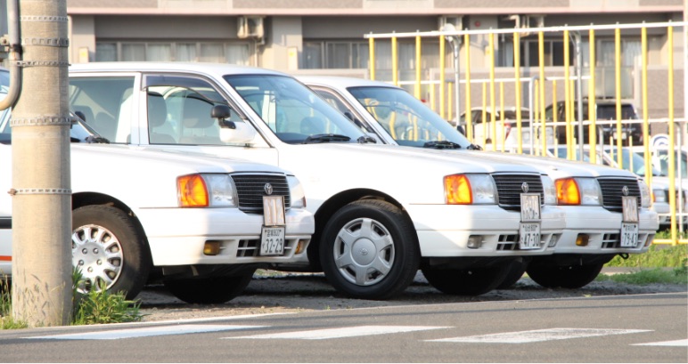 奥羽自動車学校の普通自動車イメージ